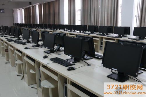 石家庄市东华铁路中等专业学校计算机应用专业怎么样
