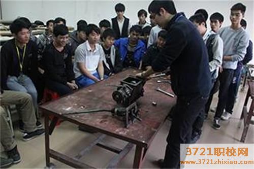 石家庄华师经济管理中等汽修专业学校汽车检测与维修专业