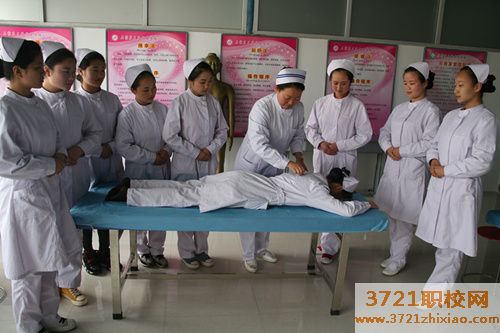 【石家庄卫生学校】石家庄天使护士学校中医康复保健专业
