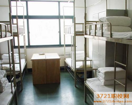 【青岛职业学校】青岛外事服务职业学校的宿舍条件和食堂情况