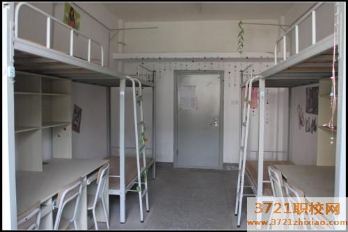 【青岛职业学校】青岛交通职业学校宿舍情况和食堂条件好吗