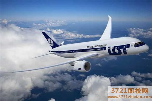 【石家庄航空学校】石家庄军兴信息工程学校航空服务专业