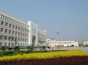 青岛高新职业学校网站网址是多少