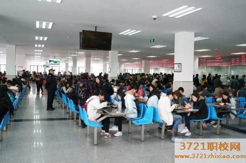 石家庄工业和信息化学校食堂情况