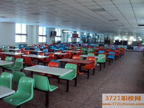 石家庄北方汽修学校食堂情况