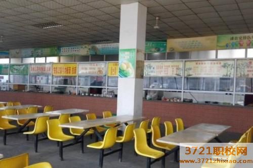 石家庄现代科技中等专业学校食堂情况