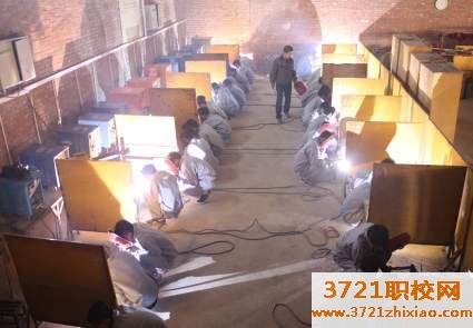 【石家莊職業學校】石家莊市長安無線電學校網站網址是哪個