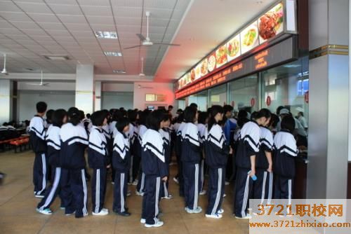 石家庄市机械技工学校食堂情况