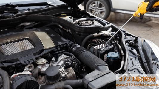 西安汽车修理培训学校