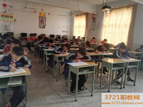 【运城技校】运城龙翔高级技工学校都有哪些专业