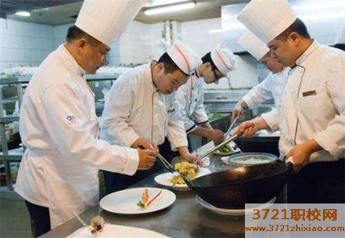 西安厨师培训一般要多少钱一个月