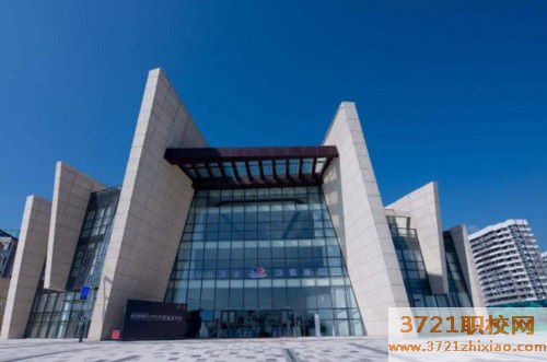 青岛高铁学校有哪些高铁乘务学校有哪些