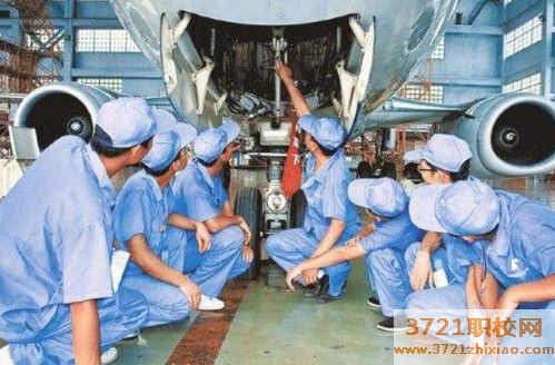 青岛有什么好的铁路中专学校在招生