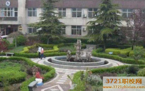 石家庄高铁学校学费