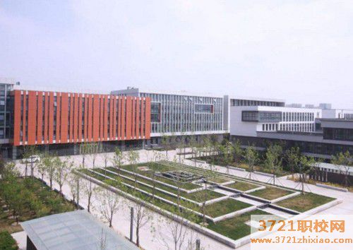 太原高铁学校学费及收费标准