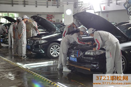 石家庄哪里有学汽车美容的