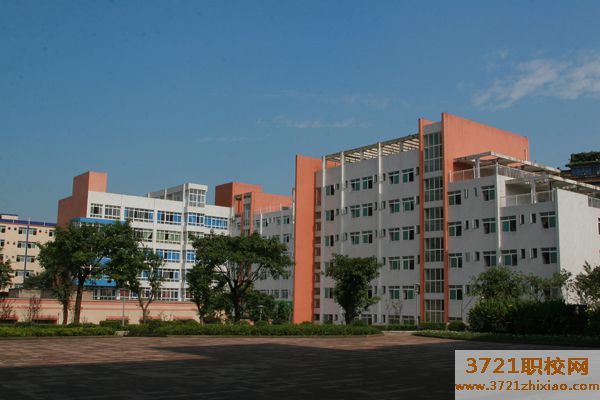 【石家庄汽车美容学校】石家庄汽车美容学习培训班收费标准,哪个好