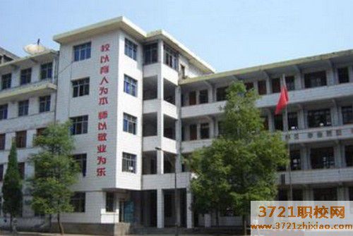 【济南汽车维修学校】济南汽车维修培训哪家好,多少钱