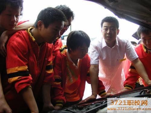 石家庄汽车维修培训哪家好,多少钱