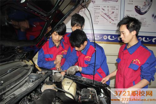 【郑州汽车维修学校】郑州就业率最高的汽车维修职业学校