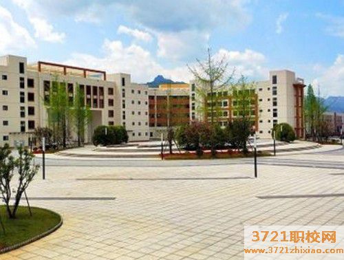 【青岛汽车修理学校】青岛学汽车修理可以去的学校