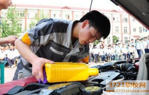 青岛学汽修到哪个汽修职校