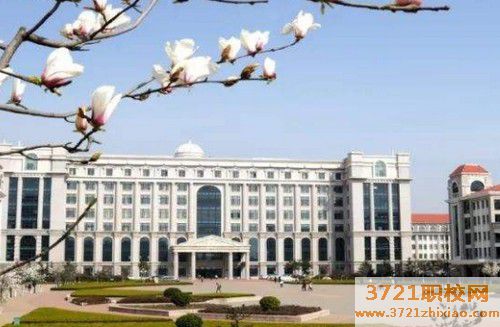 【青岛汽修学校】青岛学汽修去汽修店还是培训学校