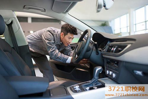 【郑州汽车美容学校】郑州学汽车美容哪里好