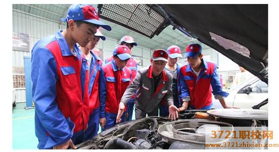 【郑州汽修学校】郑州学汽修费用，需要学多久