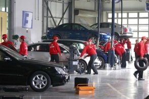 【郑州汽车美容学校】郑州去哪学洗车汽车美容