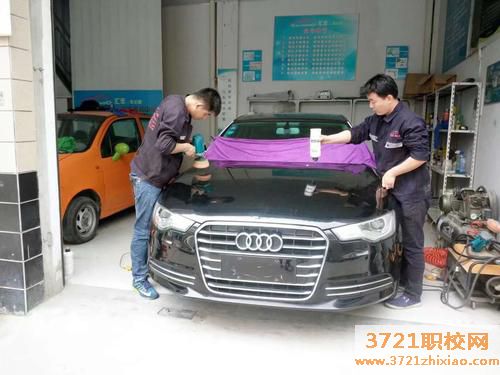 【郑州汽车美容学校】郑州正规的汽车美容学校