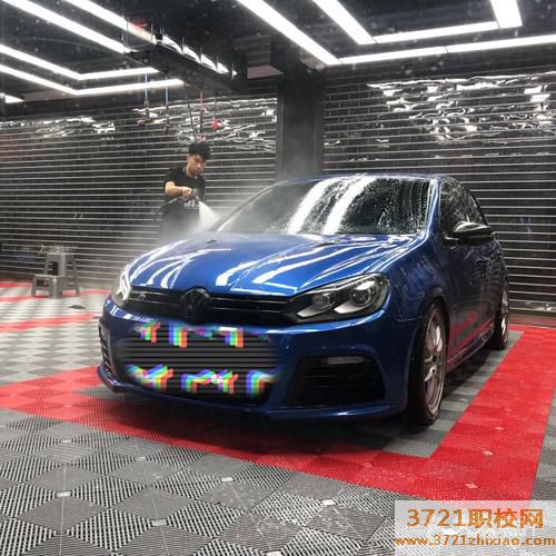 郑州在哪所职业学校学汽车维修技术好