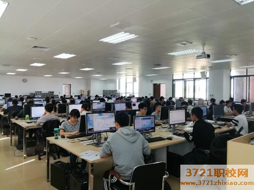 【郑州计算机学校】郑州哪有计算机培训学校