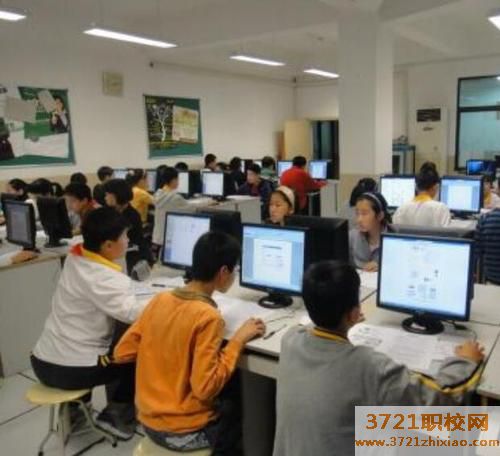 【郑州动漫学校】郑州学动漫设计学费多少