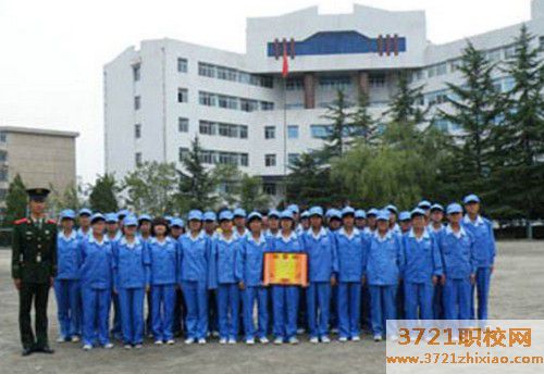 【兰州汽车美容学校】兰州哪里有学汽车美容的