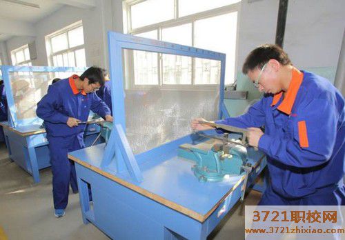 兰州靠谱的汽车美容培训班