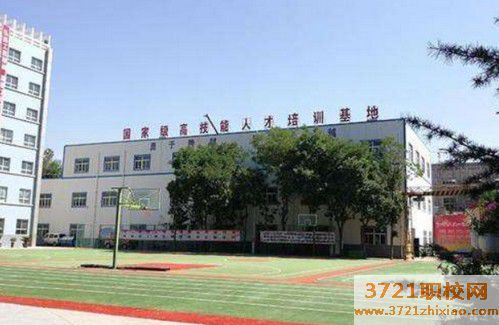 【兰州汽车维修学校】兰州最好的汽车维修培训学校