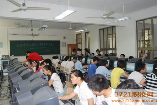 青岛正规的计算机学校
