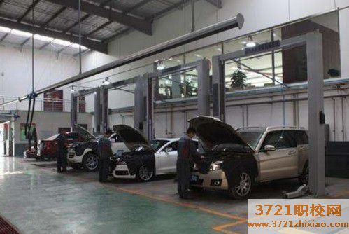 【兰州汽车维修学校】兰州学汽车维修学校哪家好