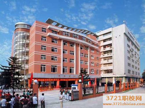 青岛广告设计学校有哪些