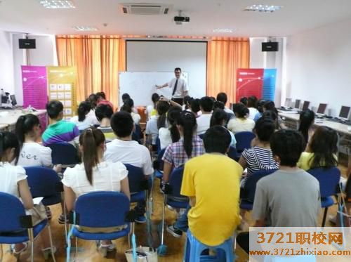 太原学动漫设计学费多少