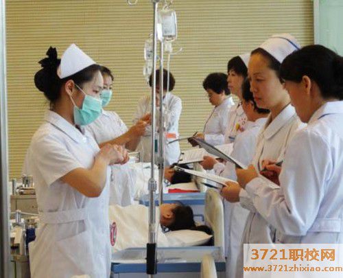 石家庄卫校一年学费和生活费要多少