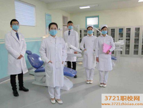 石家庄护理专业一年学费多少钱