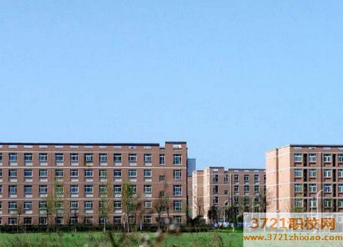 西安哪个卫校好及学校录取分数线