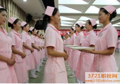 西安护理专业就业形势及前景好不好