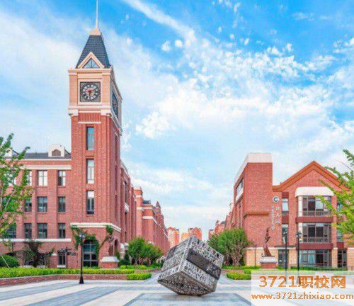 青岛空乘学校学费多少