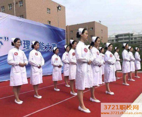 西安康复治疗专业好找工作吗，好就业吗，工资多少