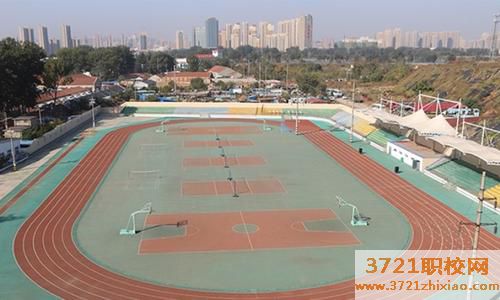 山东港口工程高级技工学校学费及收费标准