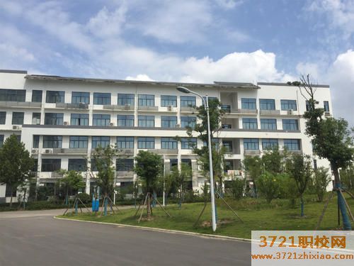 烟台中专旅游学校招生简章