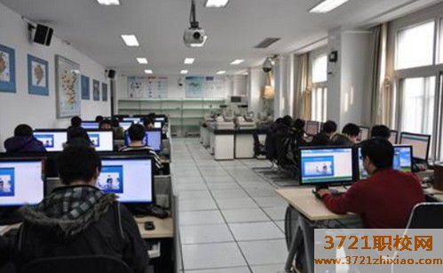 郑州华德中等专业学校电子商务专业是热门专业吗?